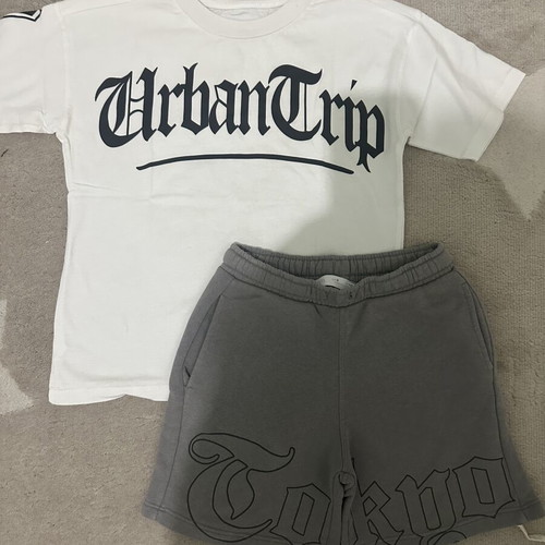 Zara Streetwear Style Set like new, T-Shirt Urban Trip & Tokyo Shorts