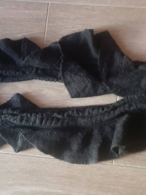 Scarf neck used black women's
