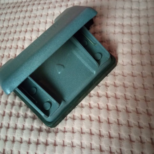 Hole puncher like new