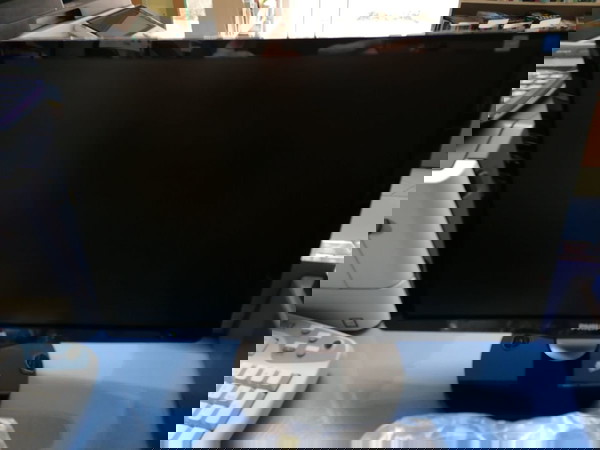 ΟΘΟΝΗ PHILIPS 19"