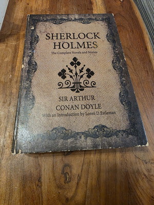 Retro storage box like a vintage novel, like new