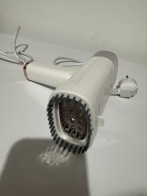 Steam iron