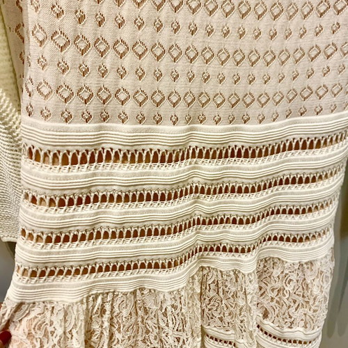 Mid Length White Dress Large Like New with Lining