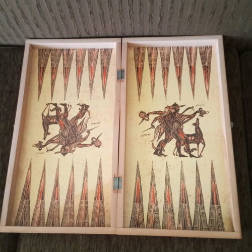 Wooden Vintage Backgammon with Ancient Greek Figures like new