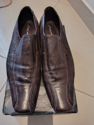 Men's shoes size 44 like new brown leather