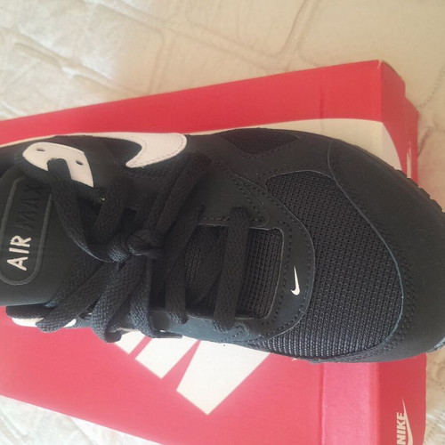 Nike Air Max Ivo new black and white shoes size 39