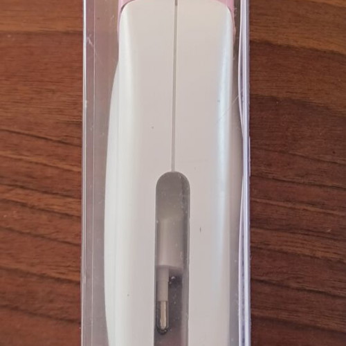 Pirakis wax hair removal device like new with strips