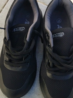 Αθλητικά AIRSTEP μεταχειρισμένα, μέγεθος 37, μαύρα
