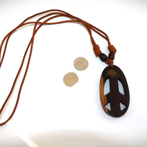 Necklace pendant wooden peace pipe teak wood new with leather cord