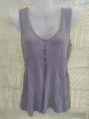Lilac knitted sleeveless