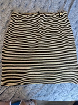 Lynne striped skirt used, size S