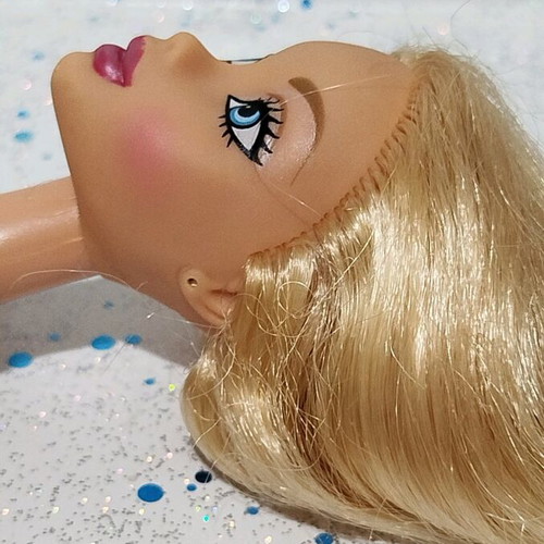 My Scene Kennedy First Wave doll used with flaws