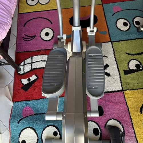 Energetics XT 740T elliptical machine used, max user weight 140 kg