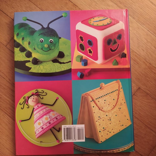Party Cakes by Lindy Smith like new