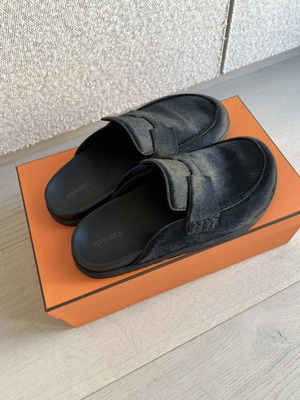 Mules Hermes από τρίχα πόνι, μαύρα, μέγεθος 42