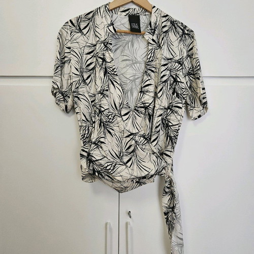 Lotus Eaters tie blouse Medium like new, black and white