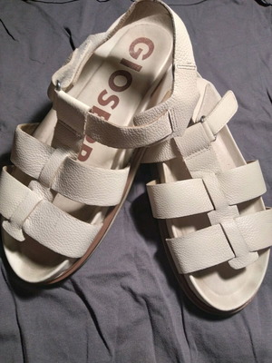 Gioseppo leather sandals like new, size 38, beige