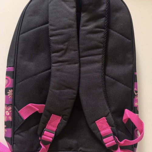 Maui backpack for elementary or middle school children with tag