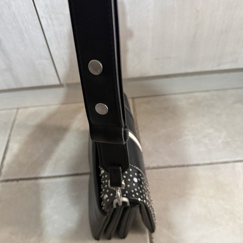 Desigual shoulder bag black, like new, medium size