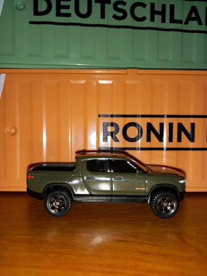 Matchbox Rivian R1t καινούργιο
