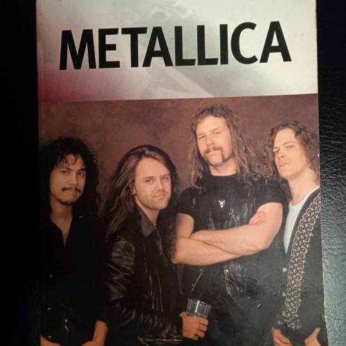 Metallica book used, the band's story in English