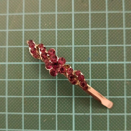 Hair Clip with Purple Rhinestones like new