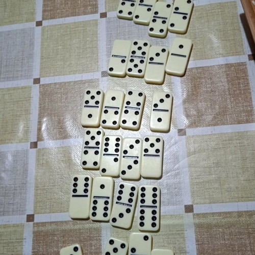 Dominoes Double Six board game used, complete set of 28 pieces