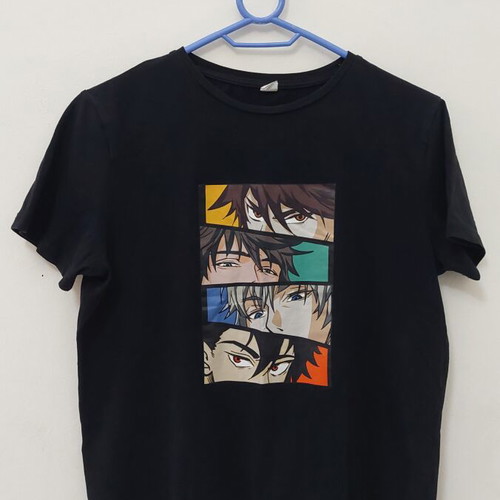 Shein anime women's t-shirt like new, size XS/S, black multicolor