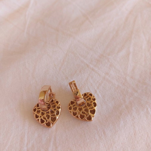 Apefthon stainless steel earrings like new, gold hearts