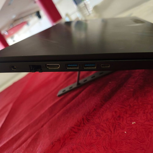 Acer Nitro V15 Gaming Laptop like new, Intel Core i9, 32GB RAM, 1TB SSD