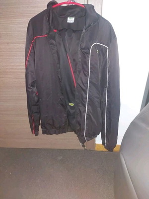 Lacoste set like new, size M, black
