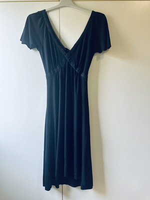 Diva by D Black Open Back Midi Dress like new, tie back jersey