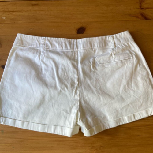 Terranova white women's fabric shorts like new, size L