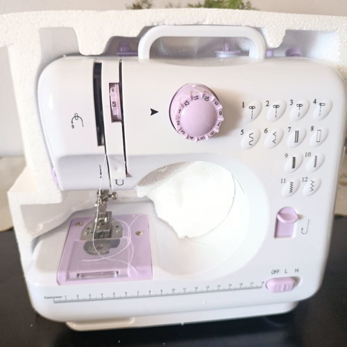 Kenoyria sewing machine new