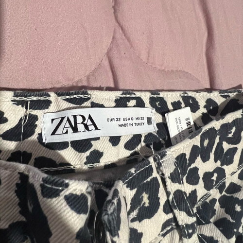 Zara pants size 32 like new, off-white