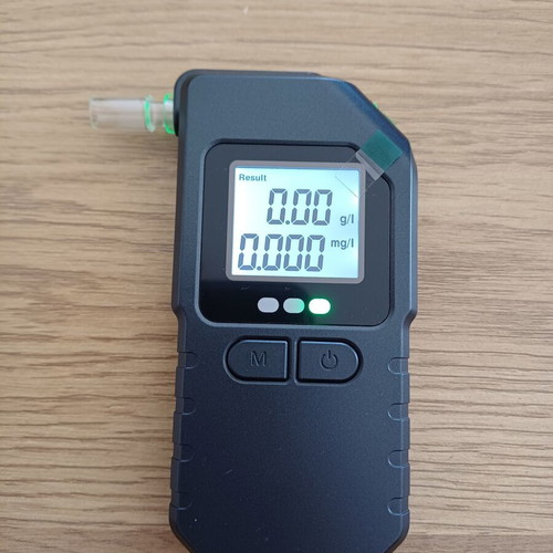 Alcohol Tester new with 5 mouthpieces and AAA batteries