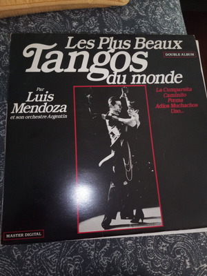Винилов запис Les Plus Beaux Tangos du Monde като нов