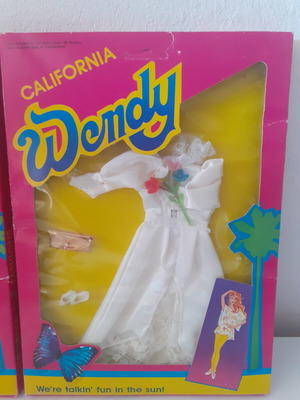 Wendy doll dress sets, closed, both together