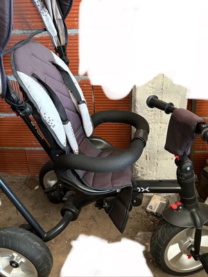 Scar ride-on tricycle like new