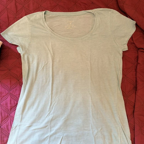 3 mako T-shirts pink, blue, grey, size small with wide fit