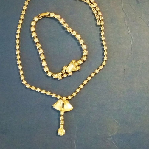 Vintage choker and bracelet with rhinestones used
