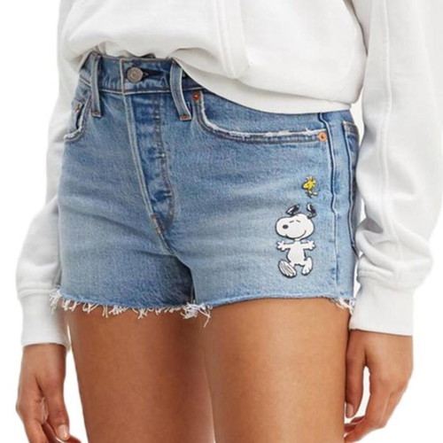 Levi’s shorts with Snoopy size 24