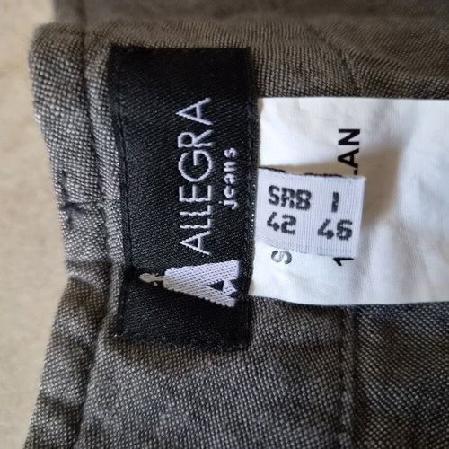 Asymmetric grey shorts