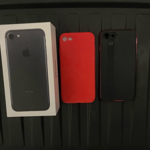iPhone 7 box with 2 cases