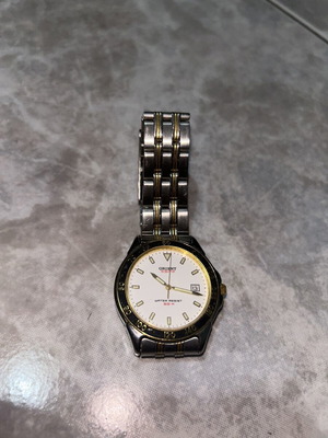 Orient Quartz vintage men's watch Two-Tone Diver style like new