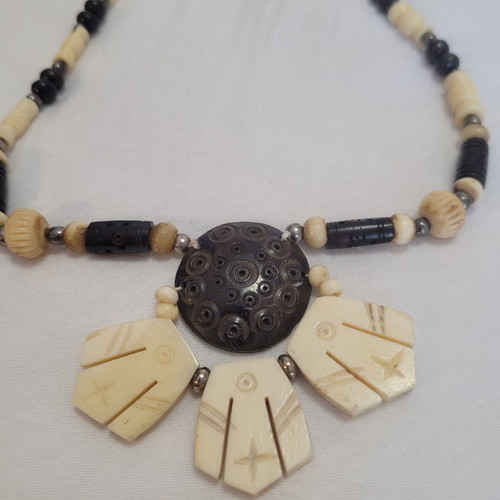 Ethnic necklace unisex