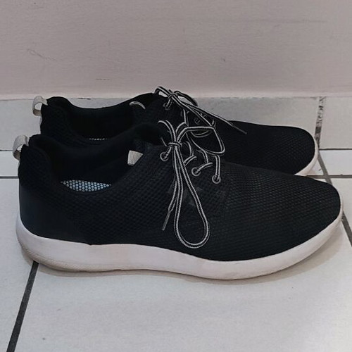 Lumberjack men's athletic shoes size 43-44 used, black