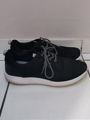 Lumberjack men's athletic shoes size 43-44 used, black