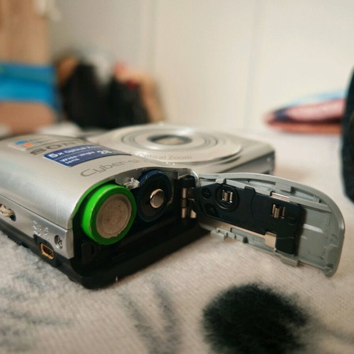 Sony Cybershot S5000 ψηφιακή φωτογραφική μηχανή μεταχειρισμένη με γνήσια θήκη και κάρτα μνήμης