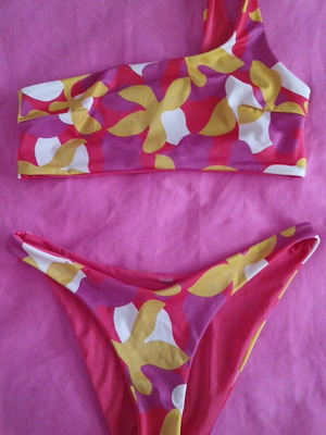 Sloggi Women's Reversible Swimsuit like new, multicolor, size M